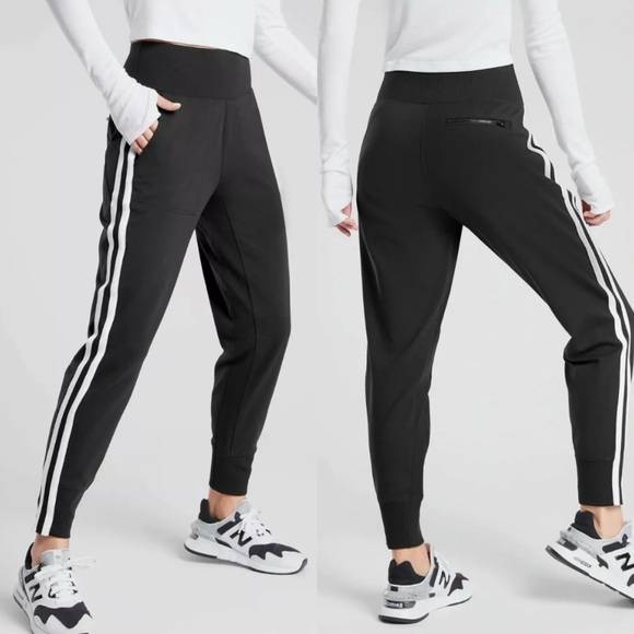 Athleta Pants - Athleta Venice Side Stripe Jogger size XS